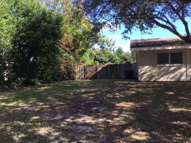 Building Photo - 1614 Sparrow Dr