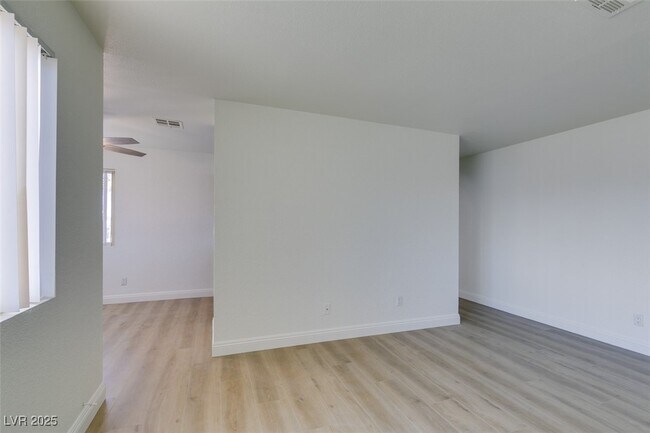 Building Photo - 1860 N Decatur Blvd