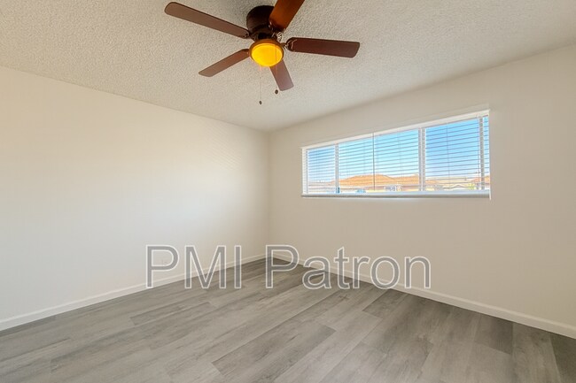 Building Photo - 4112 Green Ave
