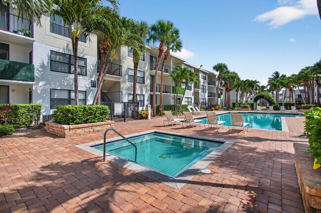 Building Photo - 728 Executive Center Dr