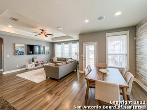 Building Photo - 7427 Valle Msn