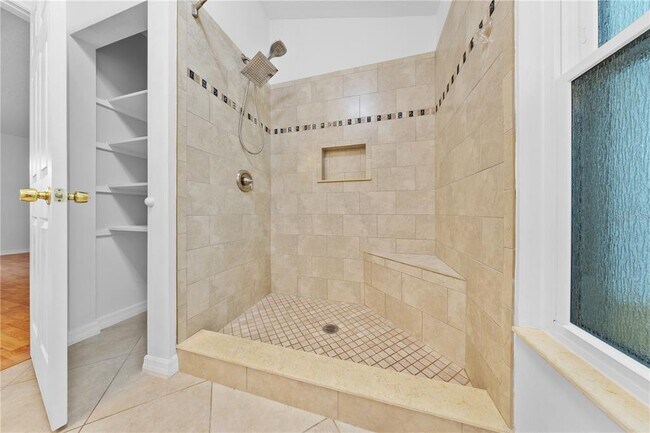 Building Photo - 308 Silver Pine Dr
