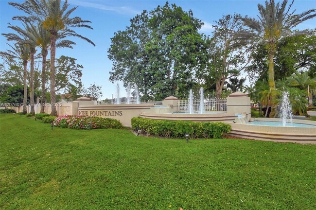 Building Photo - 5310 Fountains Dr S