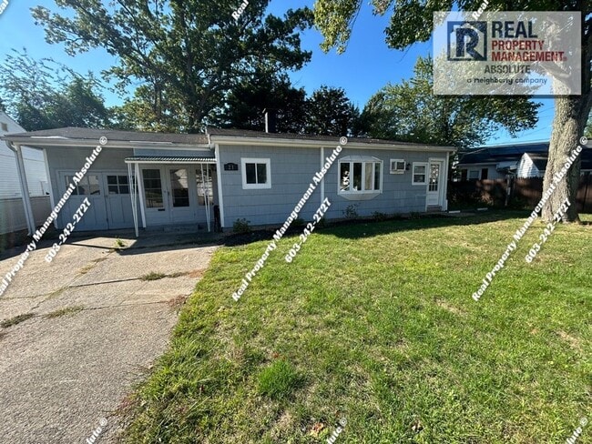 Building Photo - Charming 2-Bedroom Home with Bonus Room – ...