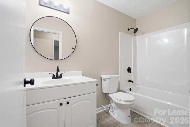 Building Photo - 232 Vista Grande Cir