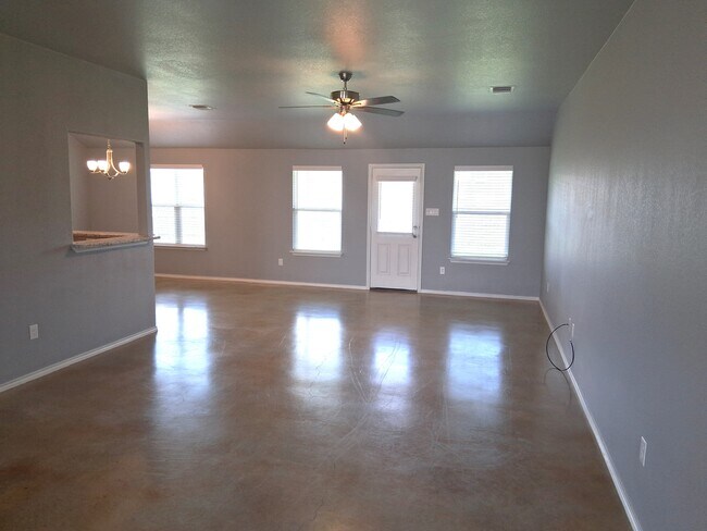Building Photo - 3010 Privet Dr