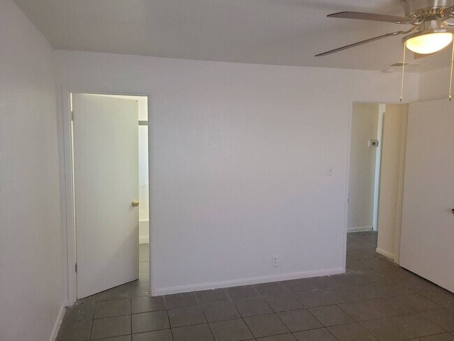 Building Photo - Affordable 2-Bedroom – Section 8 Accepted