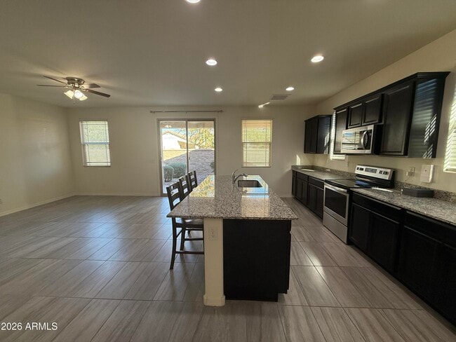 Building Photo - 8716 E Navarro Ave