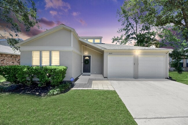Building Photo - 18019 Autumn Hills Dr