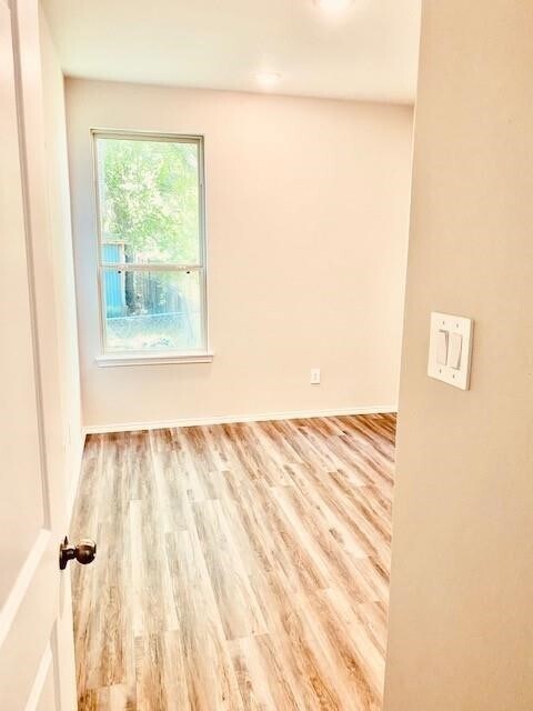 Building Photo - 11720 White Cedar St