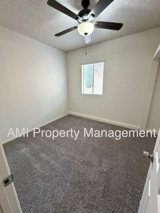 Building Photo - 2065 Eula Ln