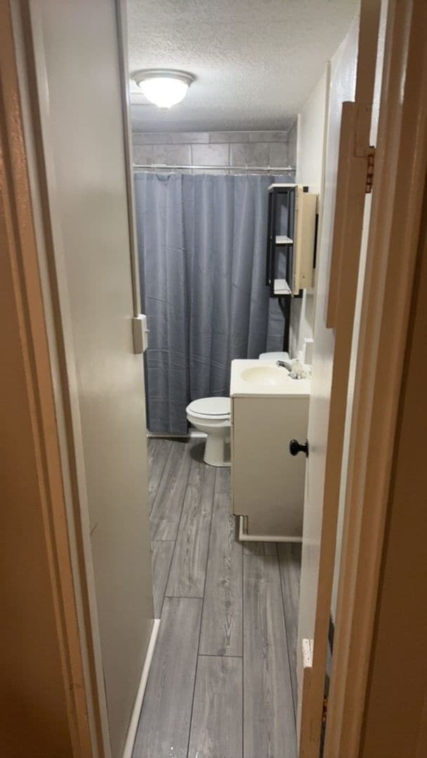 Building Photo - 1 bed 1bath duplex near Prisma health
