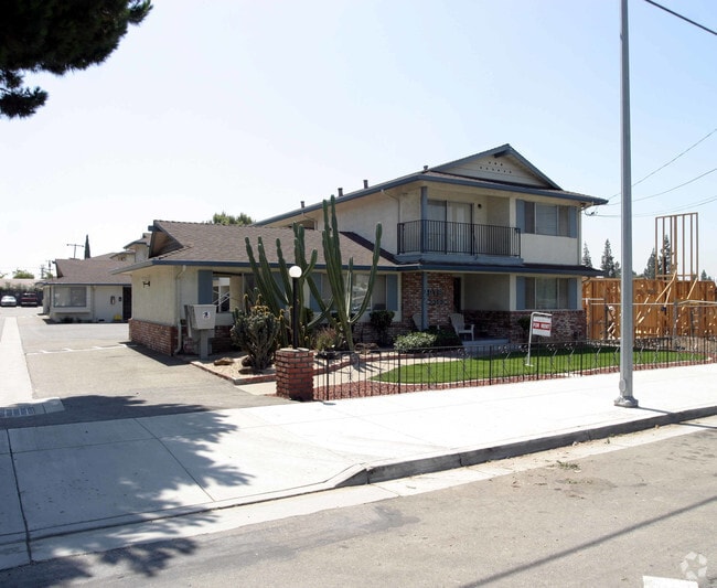 Building Photo - 2750 Mckee Rd