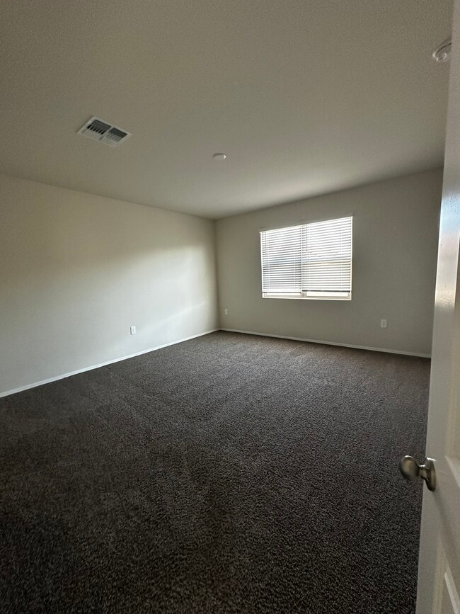 Building Photo - 35288 W San Alvarez Ave