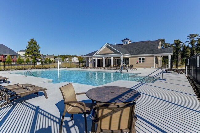 Building Photo - 217 Golden Fluke Dr