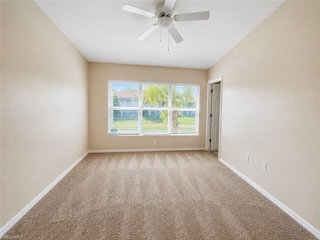 Building Photo - 912 Hampton Cir
