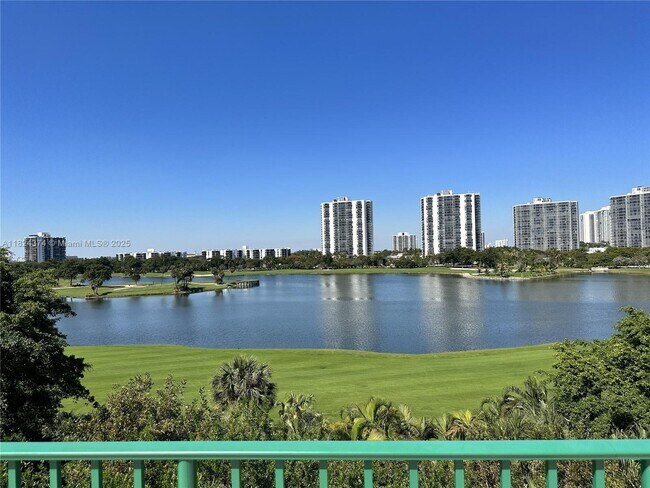 Primary Photo - 19900 E Country Club Dr
