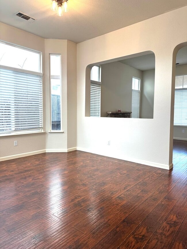 Building Photo - Beautiful charming single story home