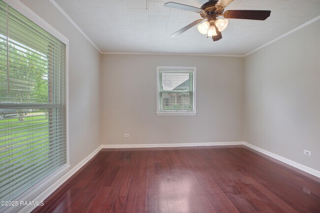 Building Photo - 100 Dunlieth Dr