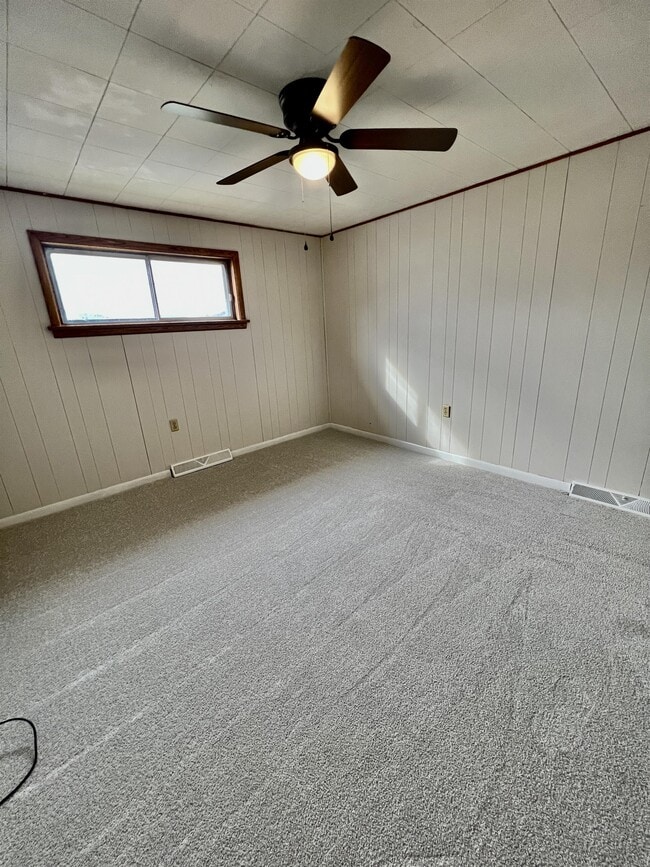 Building Photo - 516 Kensington Ave