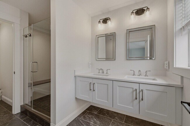 Building Photo - 50 Cate St