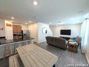 Building Photo - 8555 Barefoot Ln
