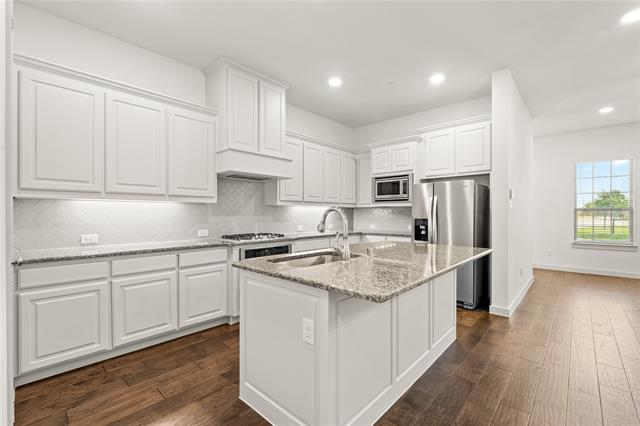 Building Photo - 2240 Lasso Ln