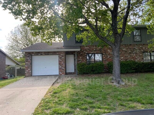 Primary Photo - 713 Plankway Dr