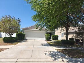 Building Photo - 8225 Summer Wood Ln