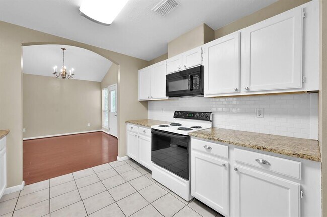 Building Photo - 506 Paradise Ln