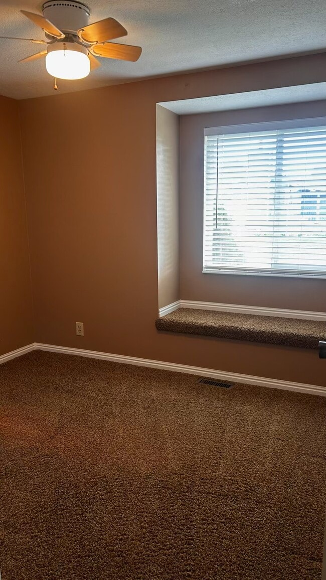 Building Photo - 531 W 660 S