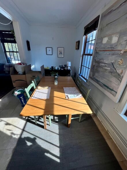 Dining room second view - 87 Park St