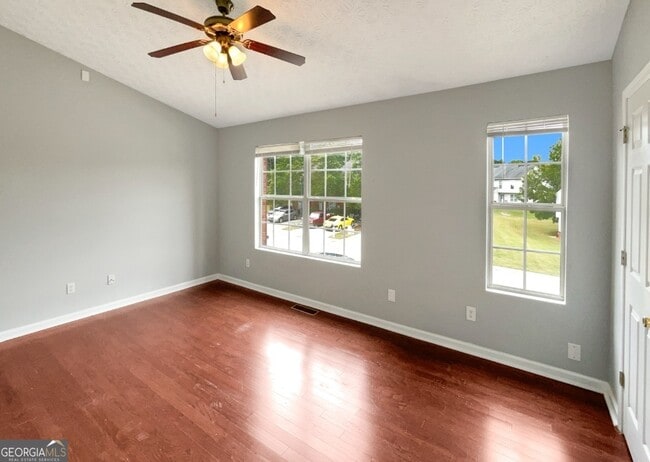 Building Photo - 3162 Kingswood Glen