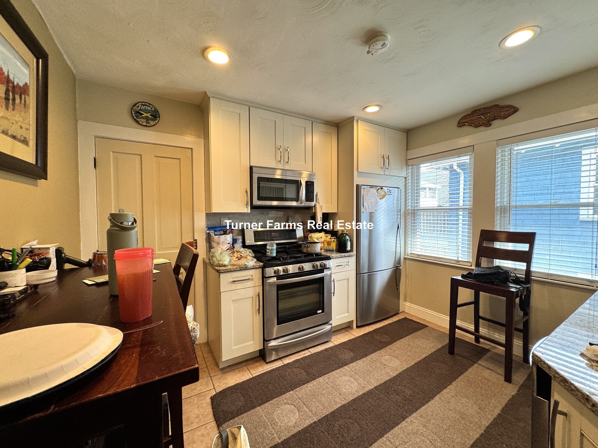 Building Photo - 77 Fairfax St