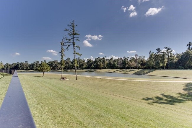 Building Photo - 18531 Duke Lake Dr