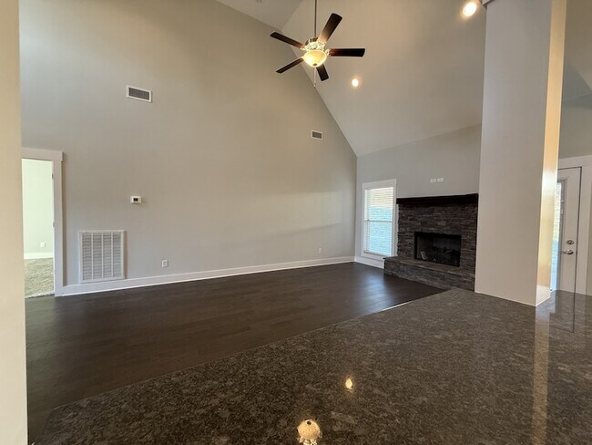 Building Photo - 1124 Watercress Ct