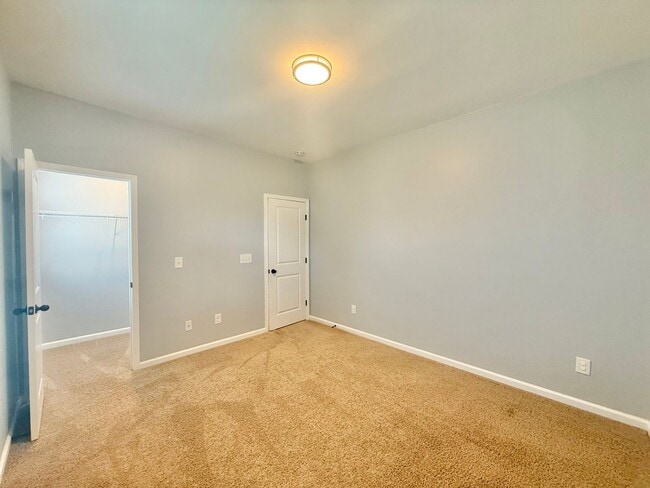 Building Photo - Modern, Luxurious 3BD, 2.5BA Cary Home with Solar Panels & Detached 2-Car Garage with EV Charger ...