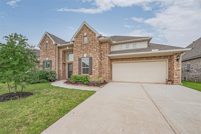Building Photo - 5511 Highland Dr