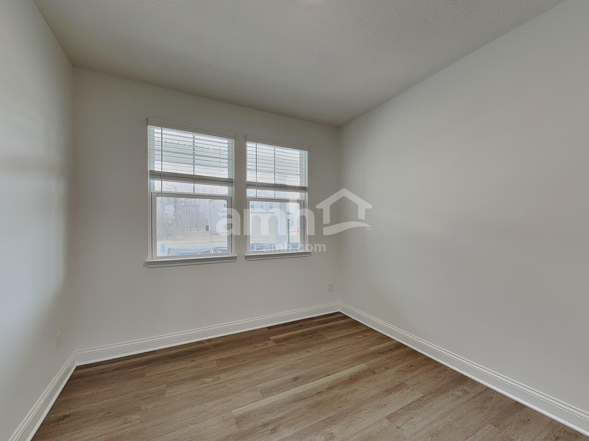 Building Photo - 9076 Henley Ave