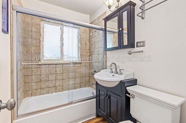 Building Photo - 2727 S Steele St