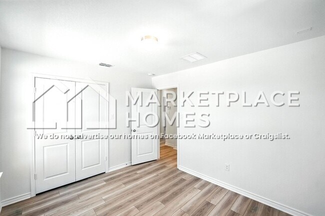 Building Photo - 15233 Dionysus Ln