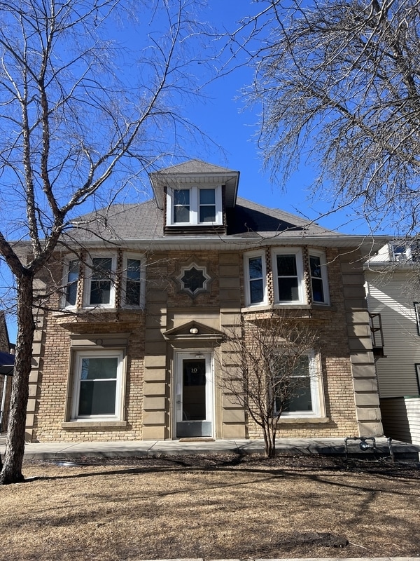 Building Photo - 10 Langdon St