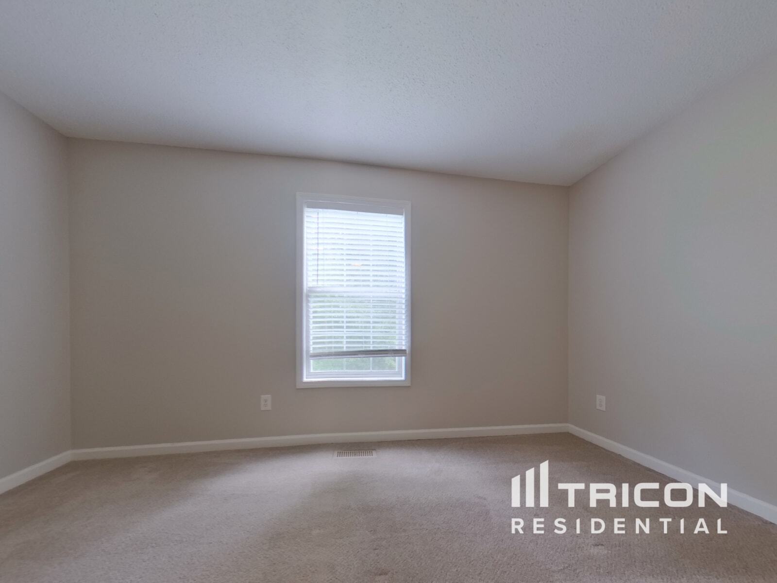 Building Photo - 114 Ivy Brook Dr