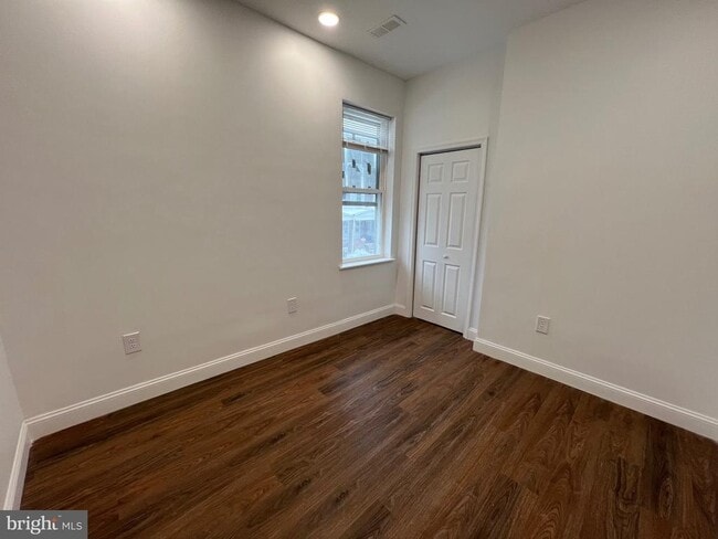 Building Photo - 2145 Elkins Ave