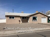 Building Photo - Remodeled 3 Bedroom 2 Bath with Garage