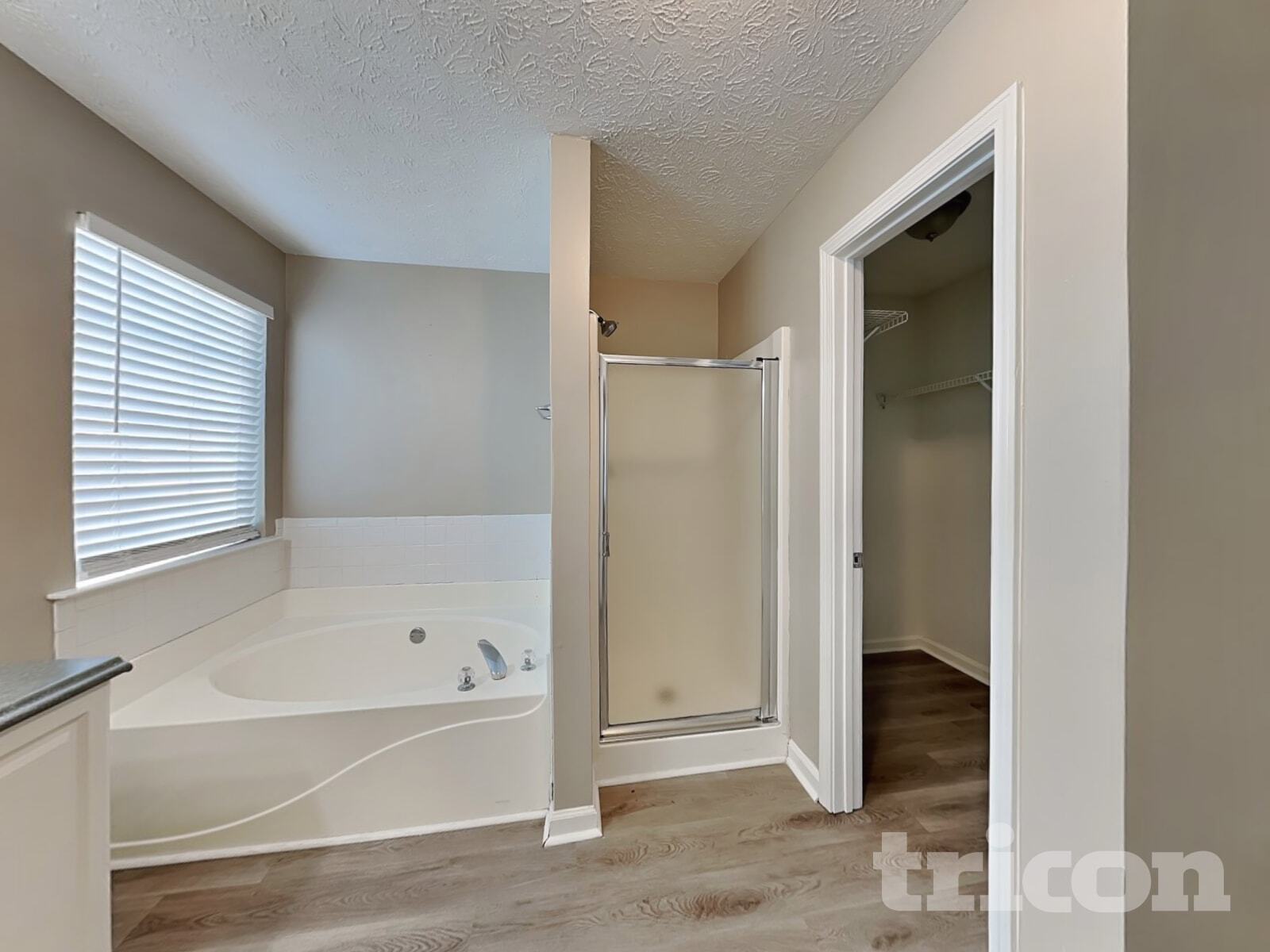 Building Photo - 266 Summer Hill Cir