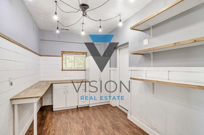 Building Photo - 1671 E 7080 S