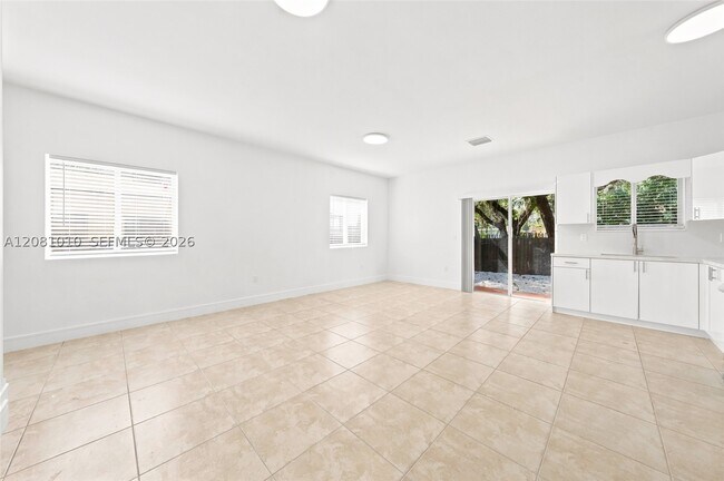 Building Photo - 145 NE 60th St