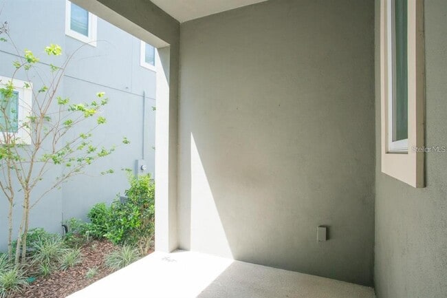 Building Photo - 8543 Pinter St