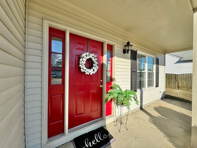 Building Photo - A Fantastic 3-Bedroom Home in Ocean Lakes North! Available 04-20-26! 2-Car Attached Garage, Large...